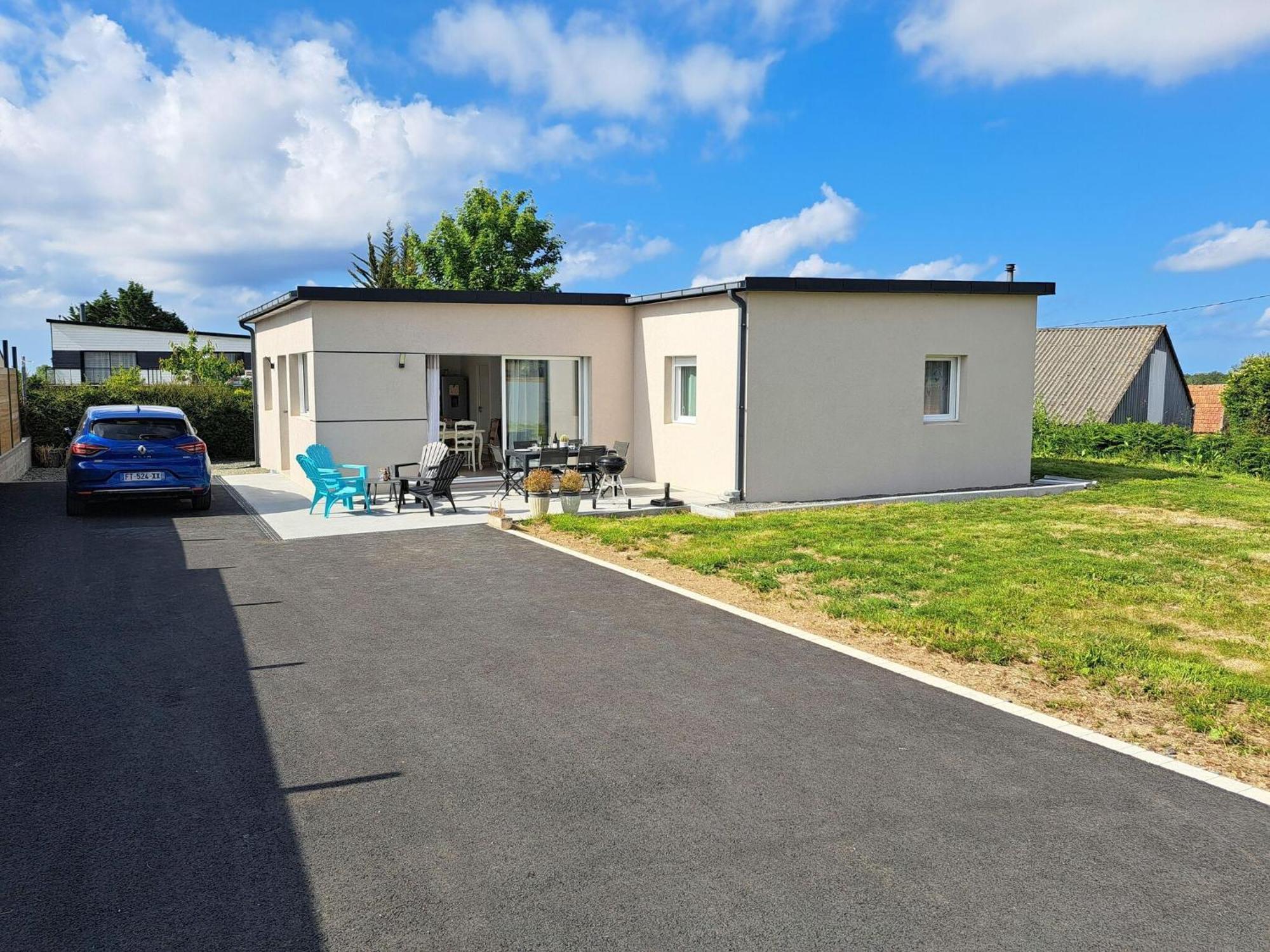 Single Storey Holiday Home In Cléder Kültér fotó